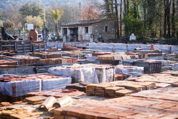 Matériaux anciens de construction et décoration près de Grasse
