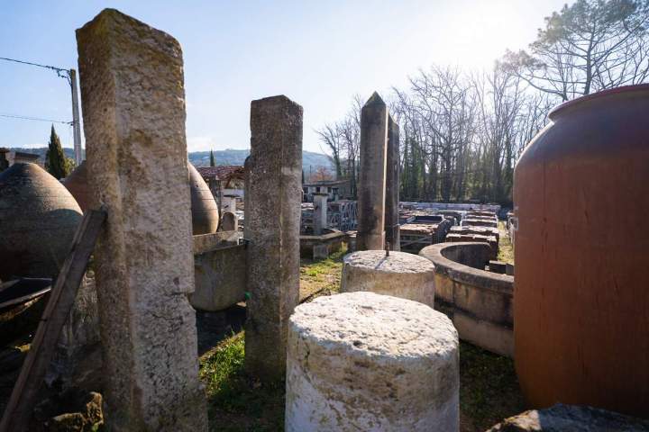Matériaux anciens de construction et décoration près de Grasse