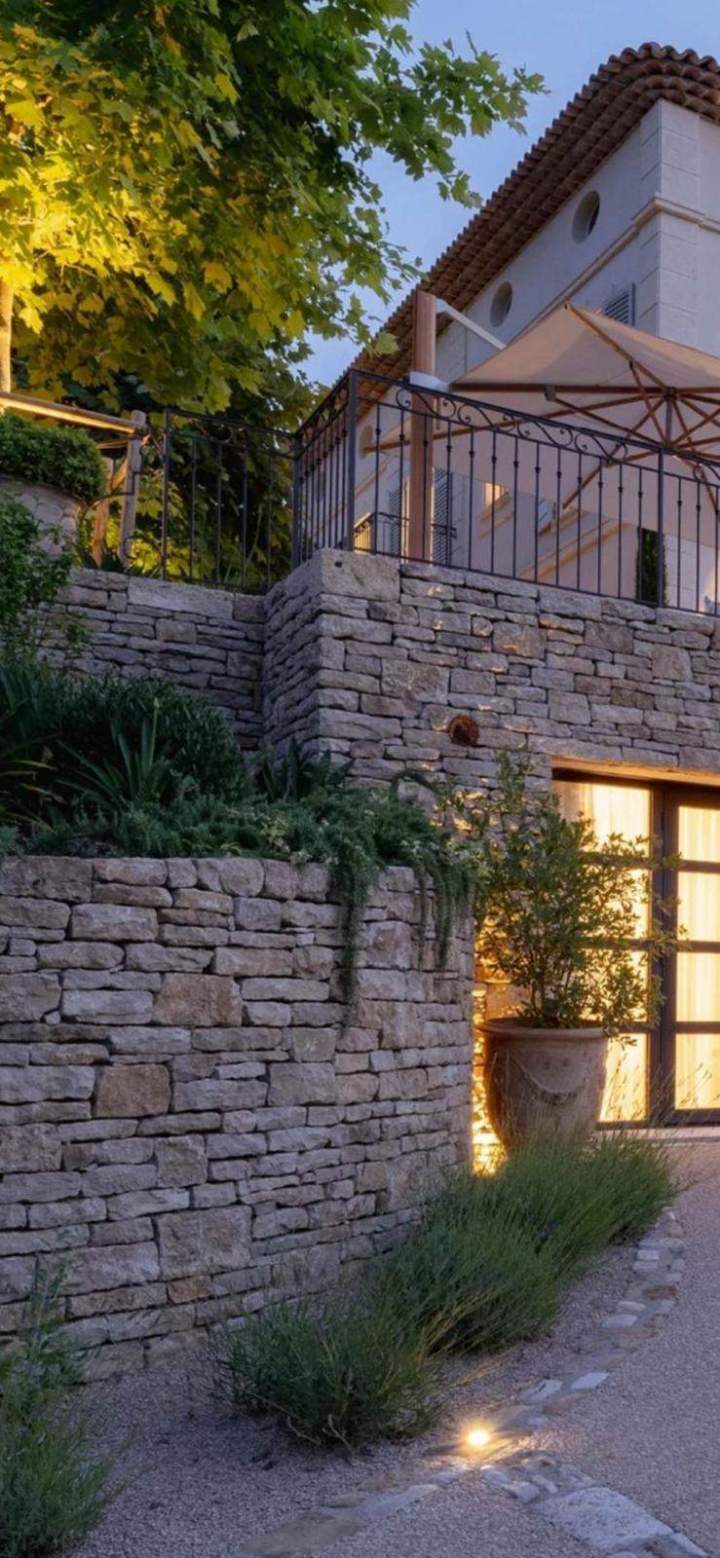 Commerce de pierres naturelles Grasse