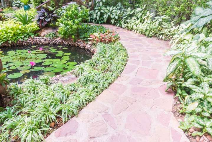 pave pierre